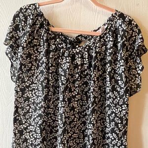 Lauren Conrad pullover blouse size XXL